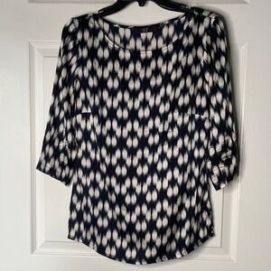 57 Special Basics Sissy-Boy Silk Blend 3/4 Sleeve Floral Blouse Top